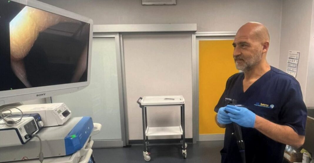 Osso di pollo bloccato in gola, uomo salvato dall’endoscopia di Sarno