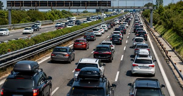 Esodo agosto 2026 con traffico da bollino nero Esodo agosto 2026 con traffico da bollino nero